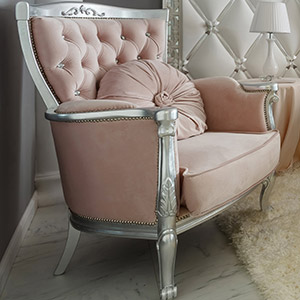 fauteuil style couleur rose, Albertville, Ugine, Moutiers, Savoie